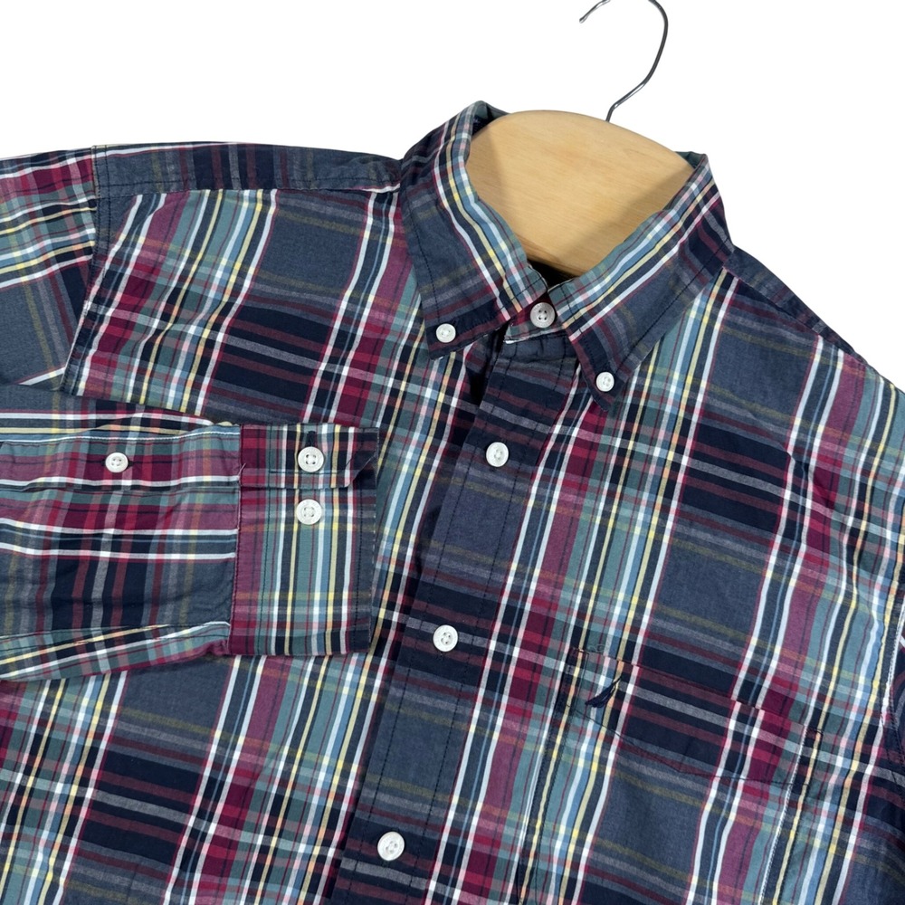 Nautica Shirt Mens M Green Red Blue Plaid Button Down Shirt Long‎ Sleeve Casual